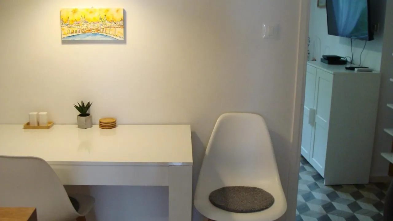 Apartma Nadja With Private Parking Laibach