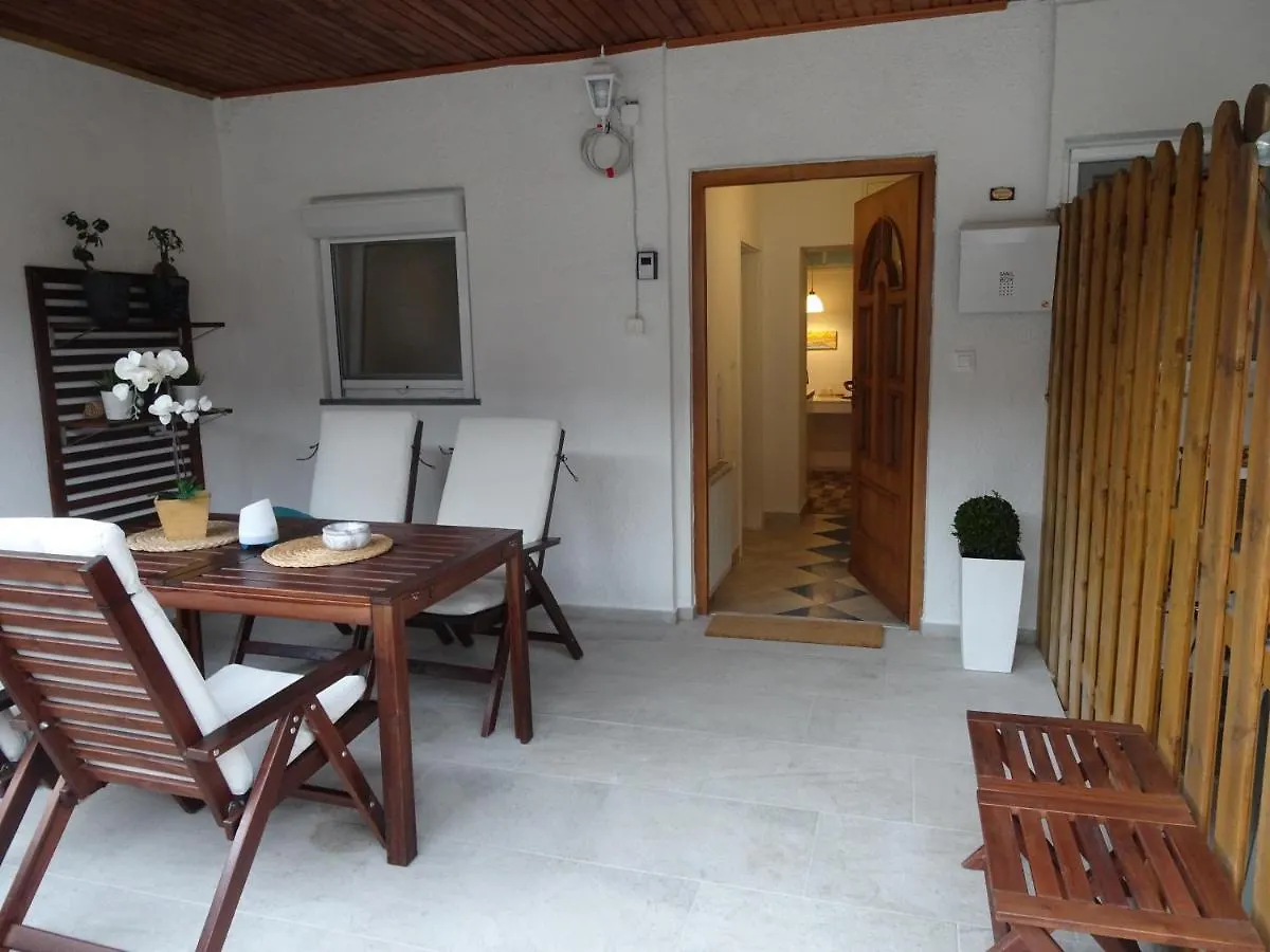 Apartma Nadja With Private Parking Lubiana Appartamento
