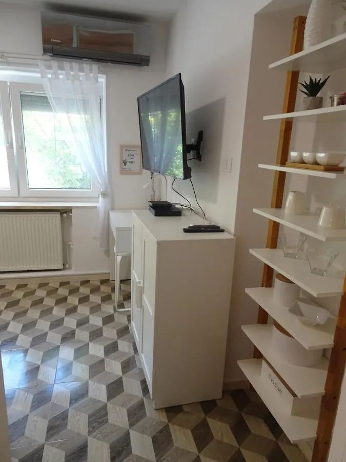 Apartment Apartma Nadja With Private Parking Ljubljana